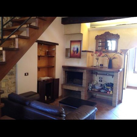 Bed And Breakfast Mblo Fondi Room photo