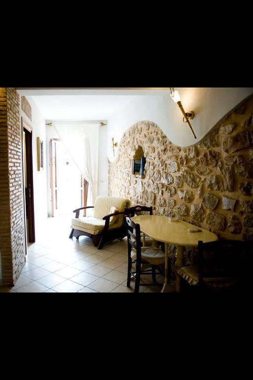 Bed And Breakfast Mblo Fondi Exterior photo